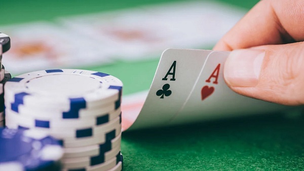Preflop là gì? 5 cách chơi Preflop trong Poker để luôn thắng!